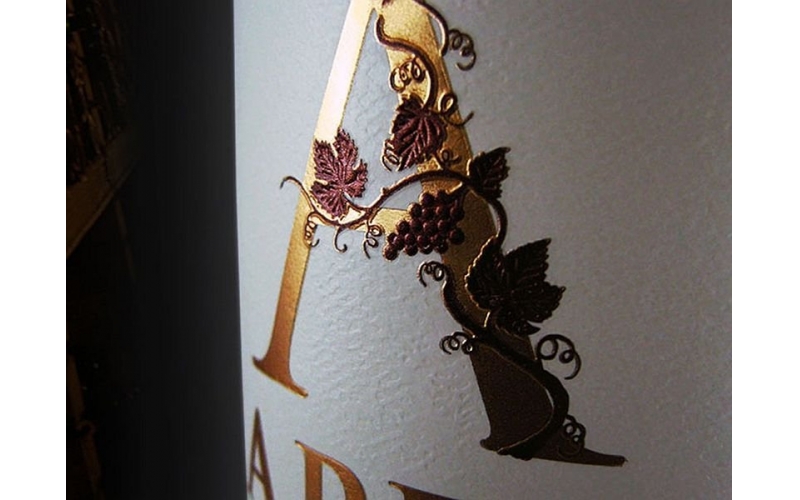 Choosing the Right Materials for your wine label
